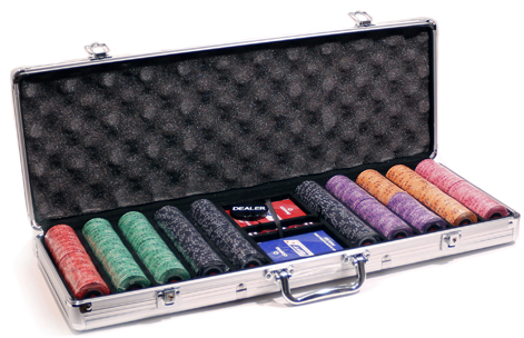 Как выбрать кейс для покера: объем, вес, материал и другие особенности